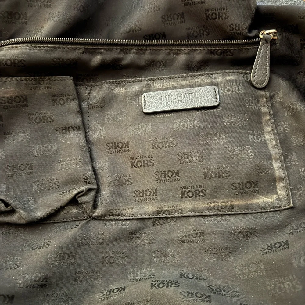 Michael Kors Black Leather Shoulder Bag with Gold Accents - Picture 11 of 13